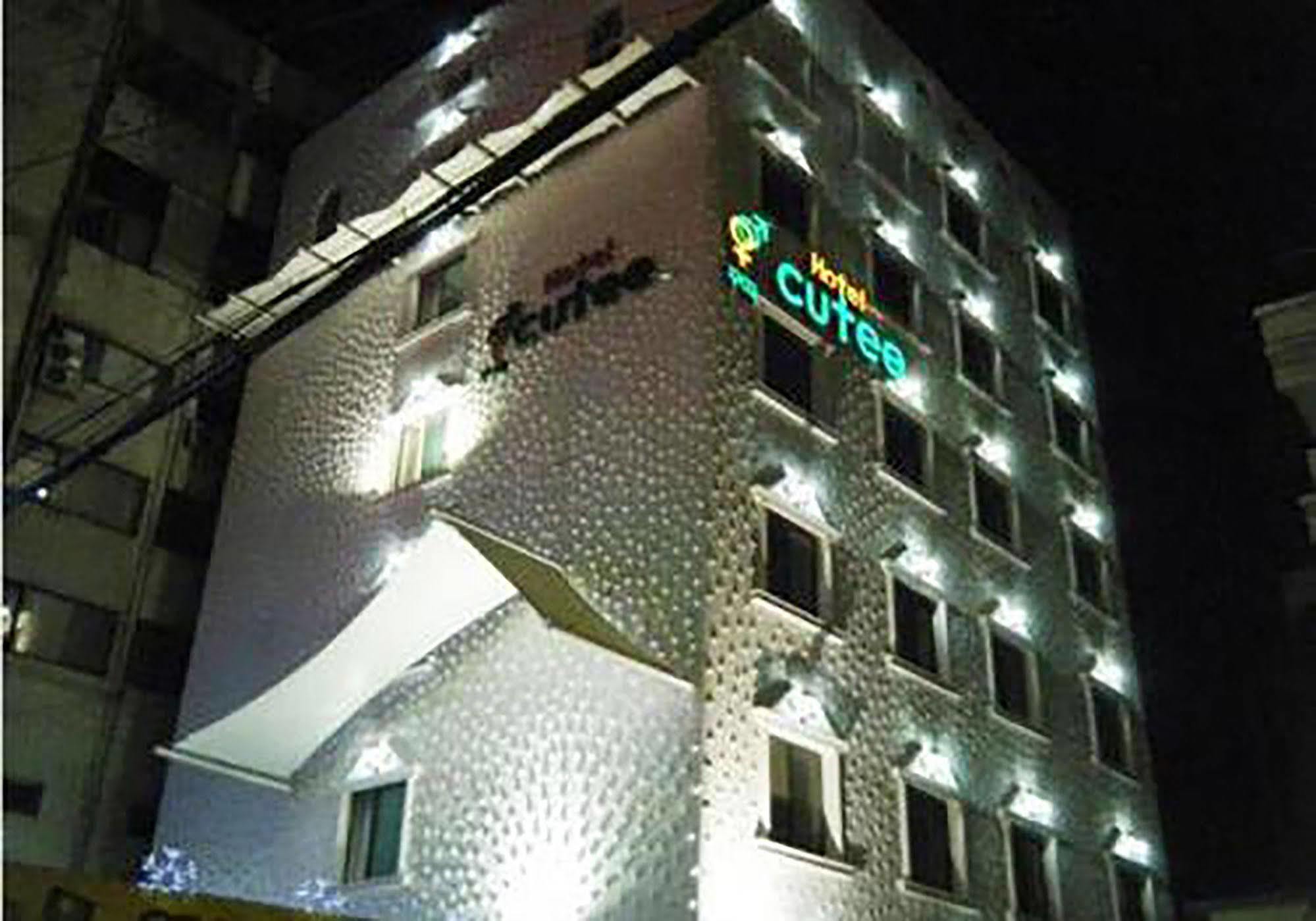 Cutee Hotel Seoul Exteriör bild